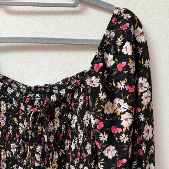 Patrons of Peace Smocked Floral Blouse - Picture 3 of 8